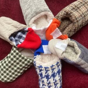 New Merippa Room Shoes Size L